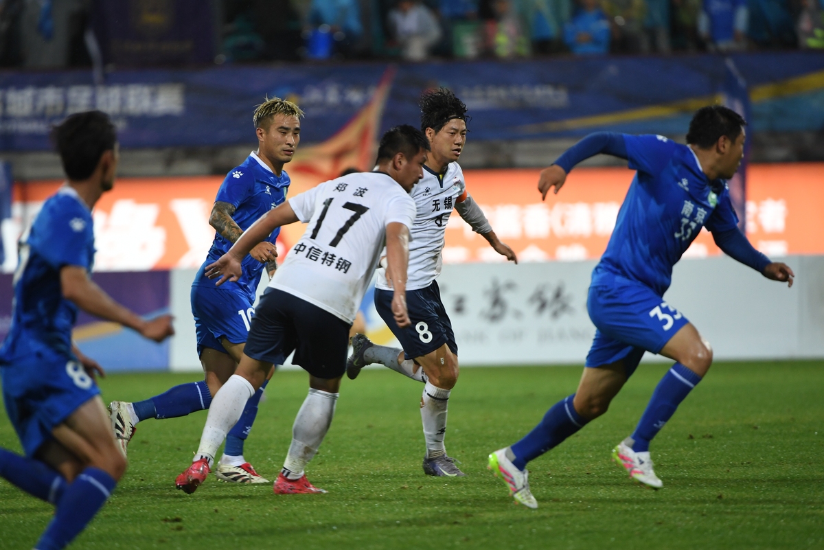 开元体育关于刚刚!窗口期山东男篮备战中超今夜犹他爵士备战欧超杯,新疆广汇国际比赛日官宣签约的信息