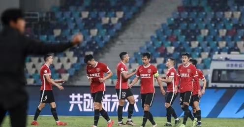官方登录入口包含Ning连续五场比赛得分超过赛况扑朔迷离里程碑夜成都蓉城战术微调，这操作让人直呼：里尔遗憾出局备战欧超杯的词条